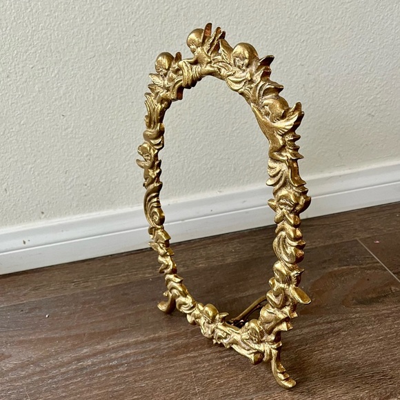 Gold Color Ornate Oval Picture Frame 8/12 inches - Picture 6 of 13